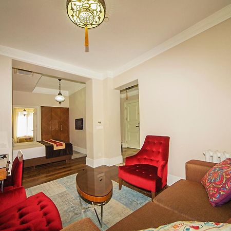 Azade Suites Istanbul Exterior photo