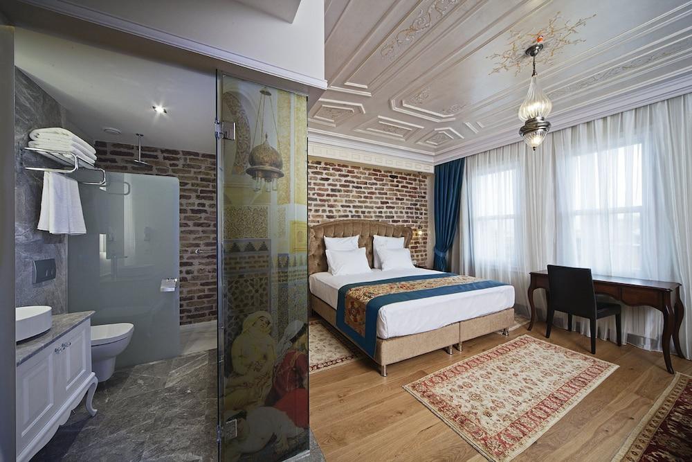 Azade Suites Istanbul Exterior photo