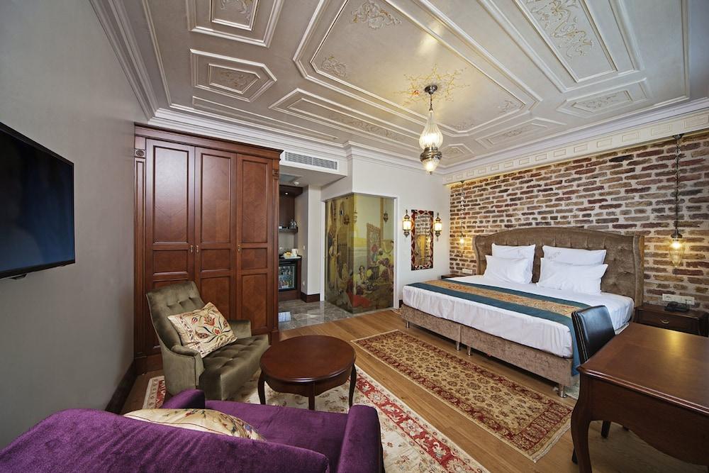 Azade Suites Istanbul Exterior photo