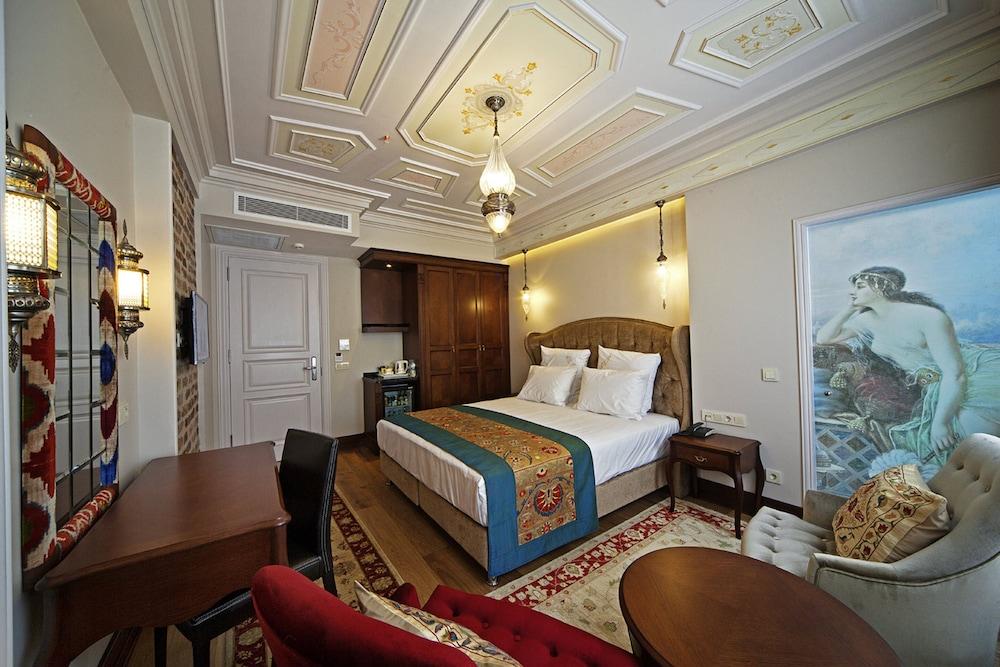 Azade Suites Istanbul Exterior photo