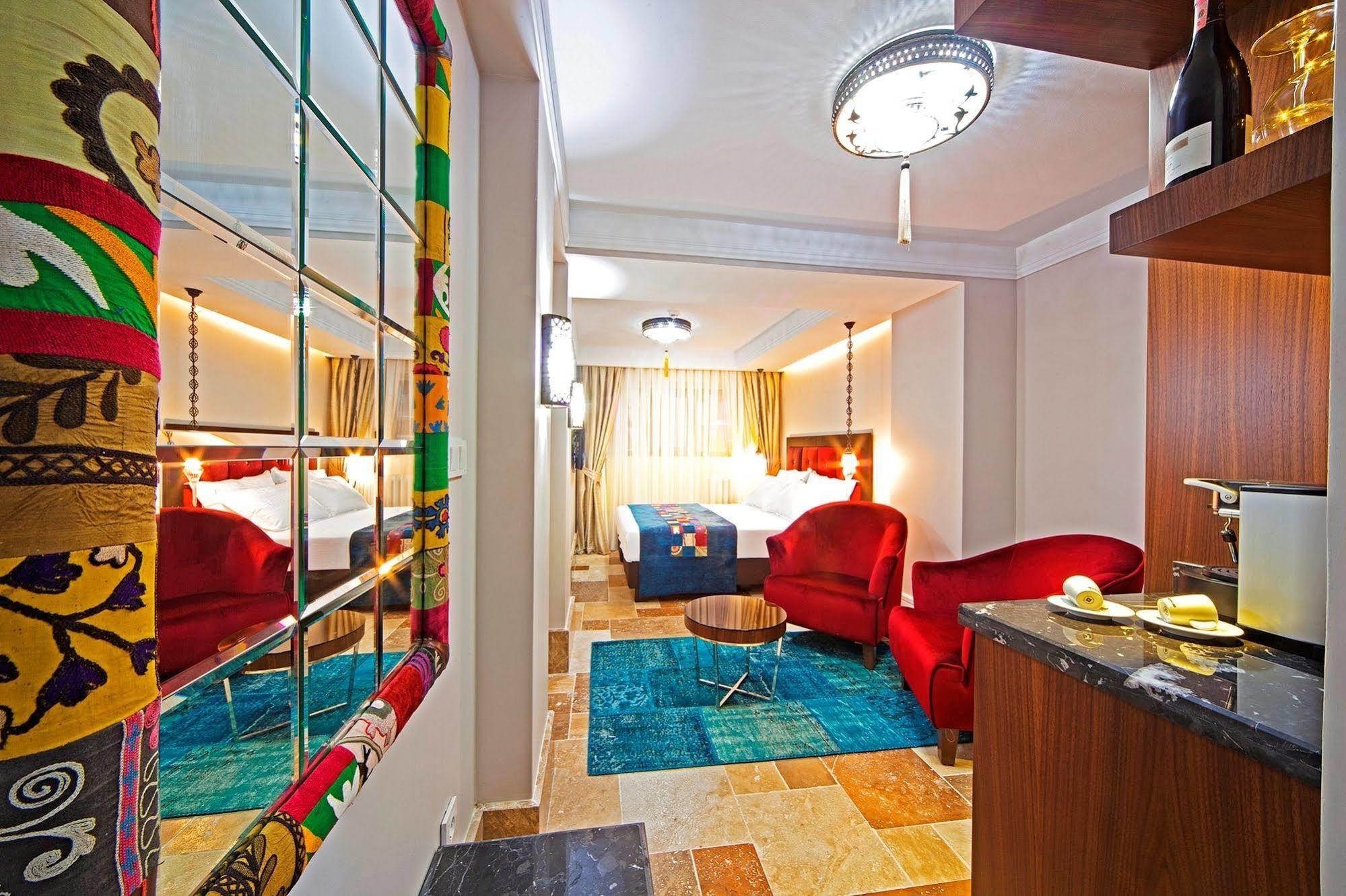 Azade Suites Istanbul Exterior photo